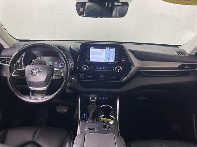 used 2022 Toyota Highlander car, priced at $37,995