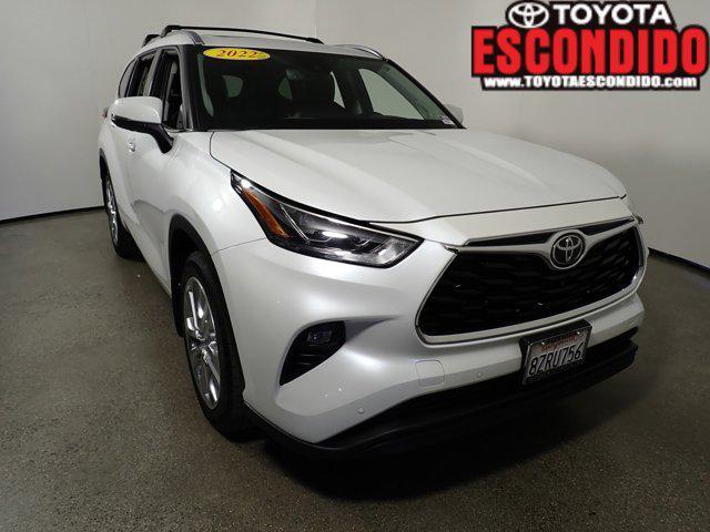 used 2022 Toyota Highlander car, priced at $37,998