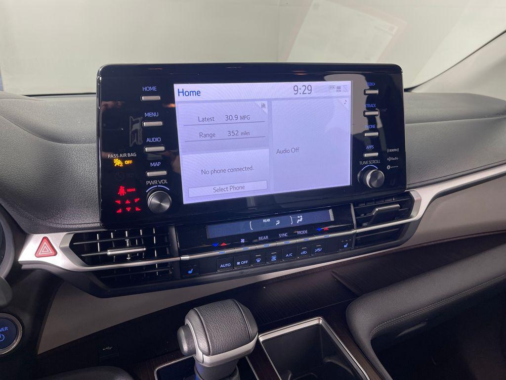 used 2023 Toyota Sienna car, priced at $39,998