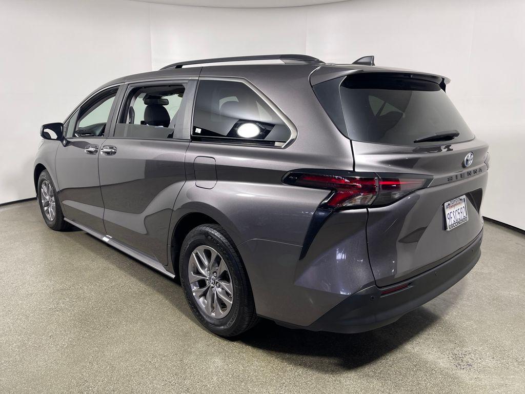 used 2023 Toyota Sienna car, priced at $39,998