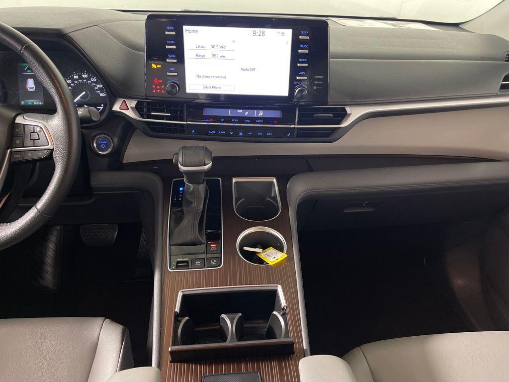 used 2023 Toyota Sienna car, priced at $39,998