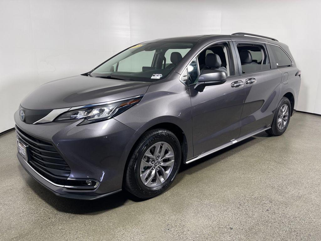 used 2023 Toyota Sienna car, priced at $39,998