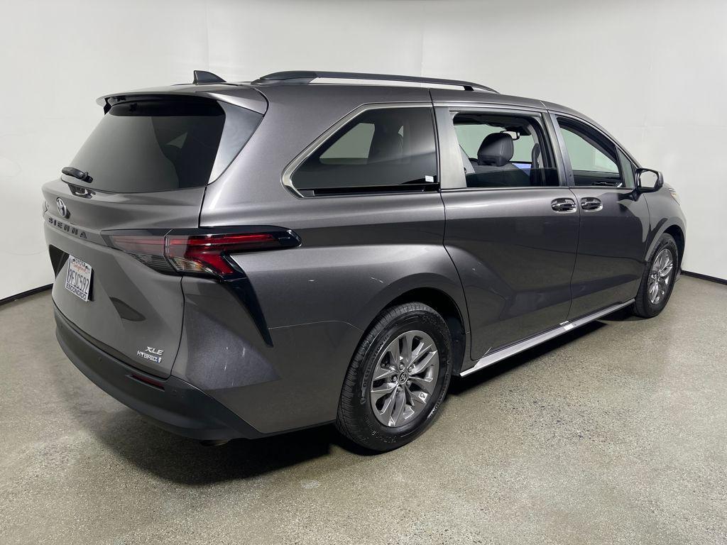 used 2023 Toyota Sienna car, priced at $39,998