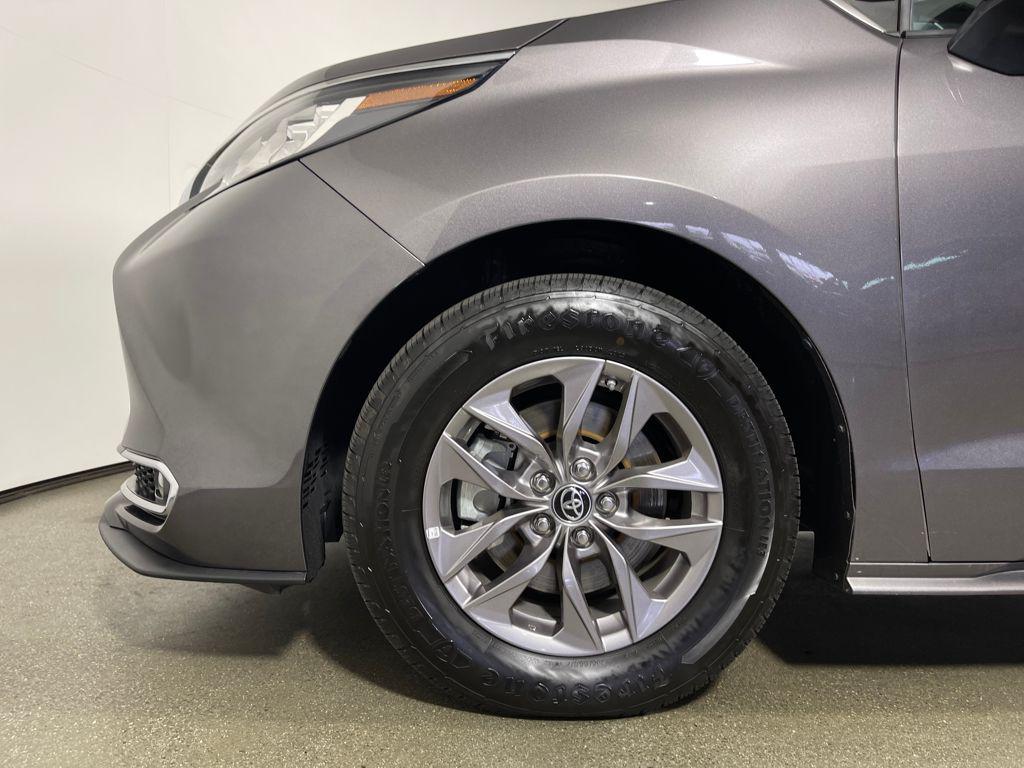 used 2023 Toyota Sienna car, priced at $39,998