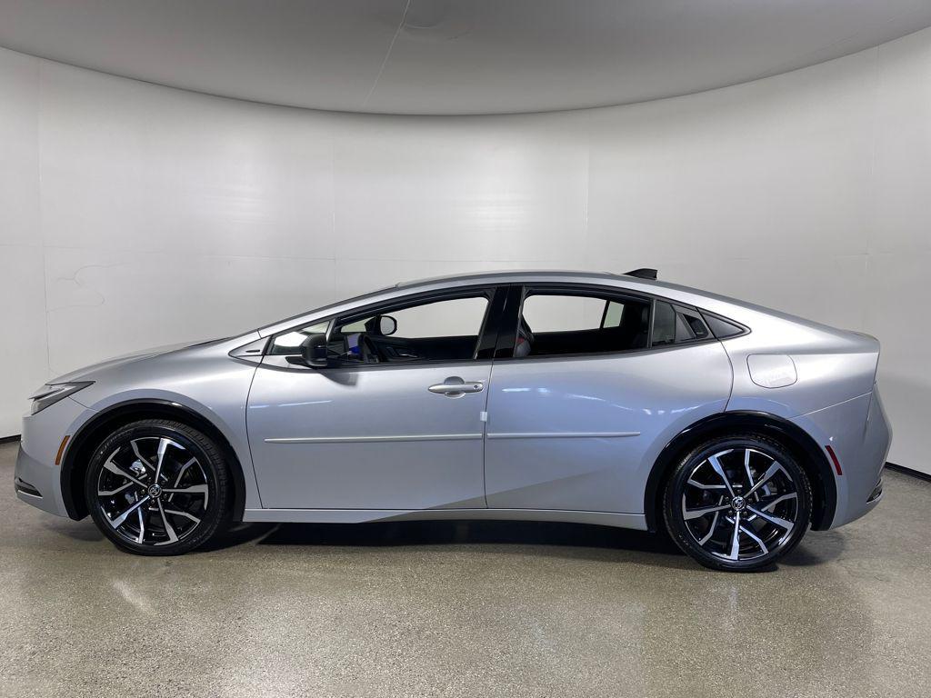 new 2026 Toyota Prius Plug-In Hybrid car, priced at $40,933