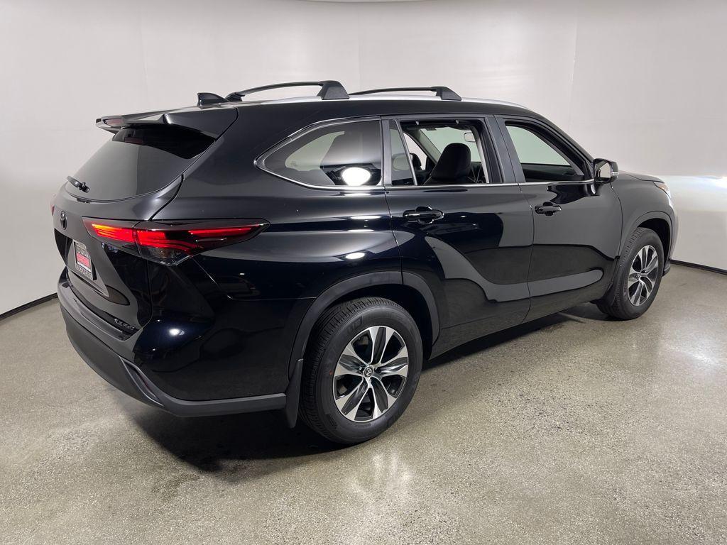new 2026 Toyota Highlander car, priced at $44,900