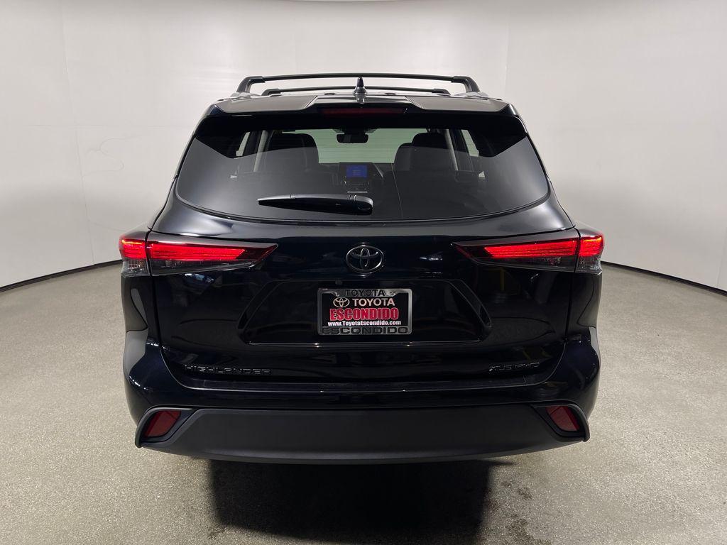 new 2026 Toyota Highlander car, priced at $44,900