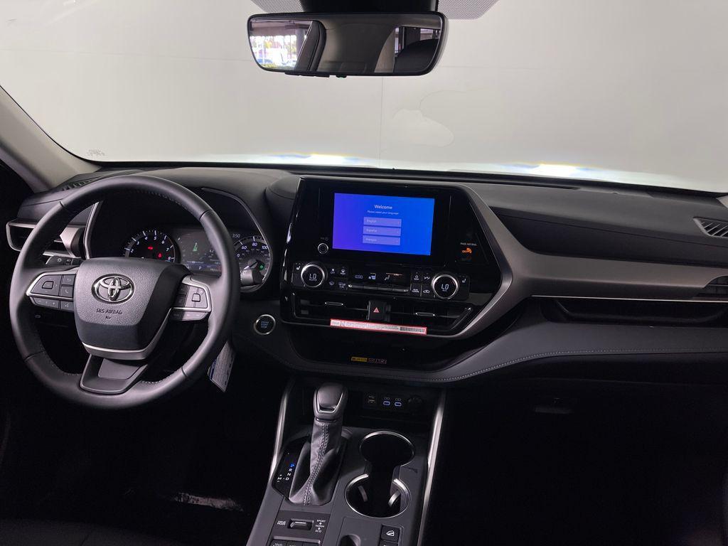 new 2026 Toyota Highlander car, priced at $44,900