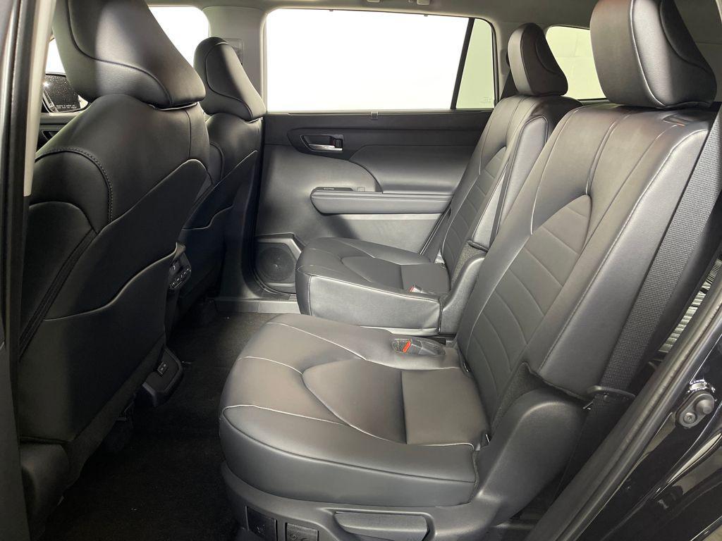 new 2026 Toyota Highlander car, priced at $44,900
