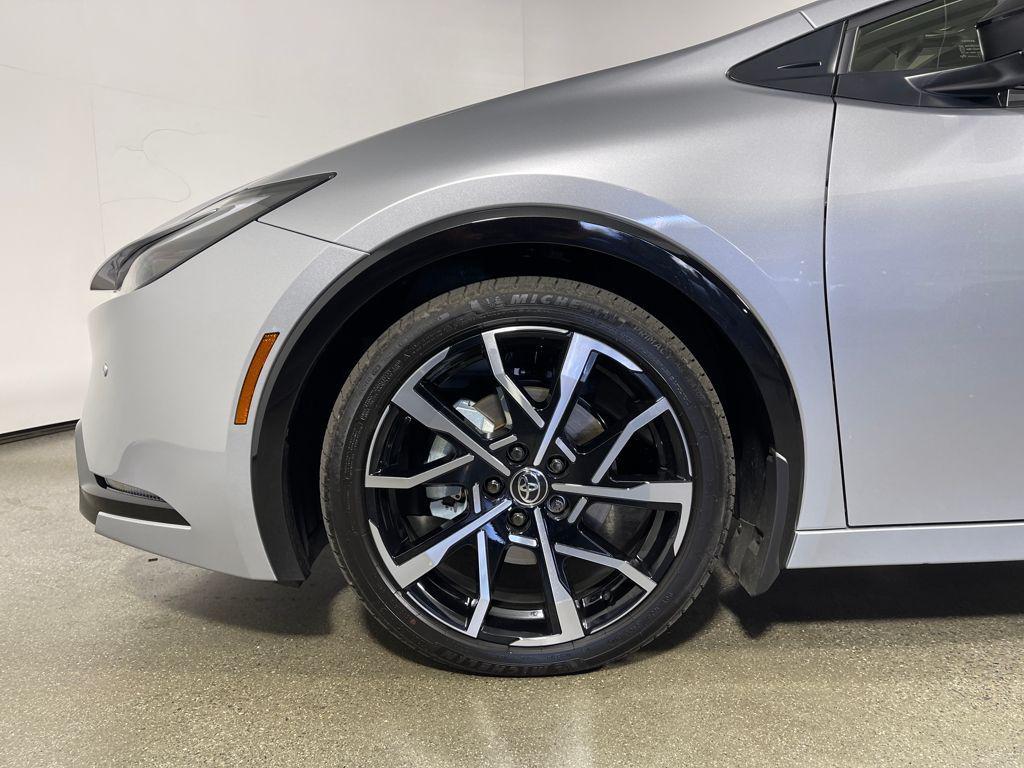 new 2026 Toyota Prius Plug-In Hybrid car, priced at $39,800