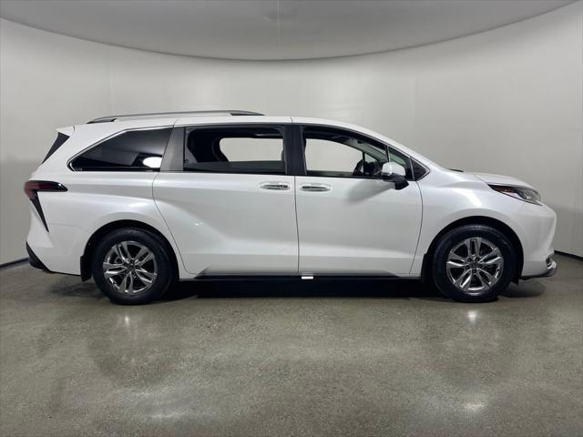used 2023 Toyota Sienna car, priced at $52,995