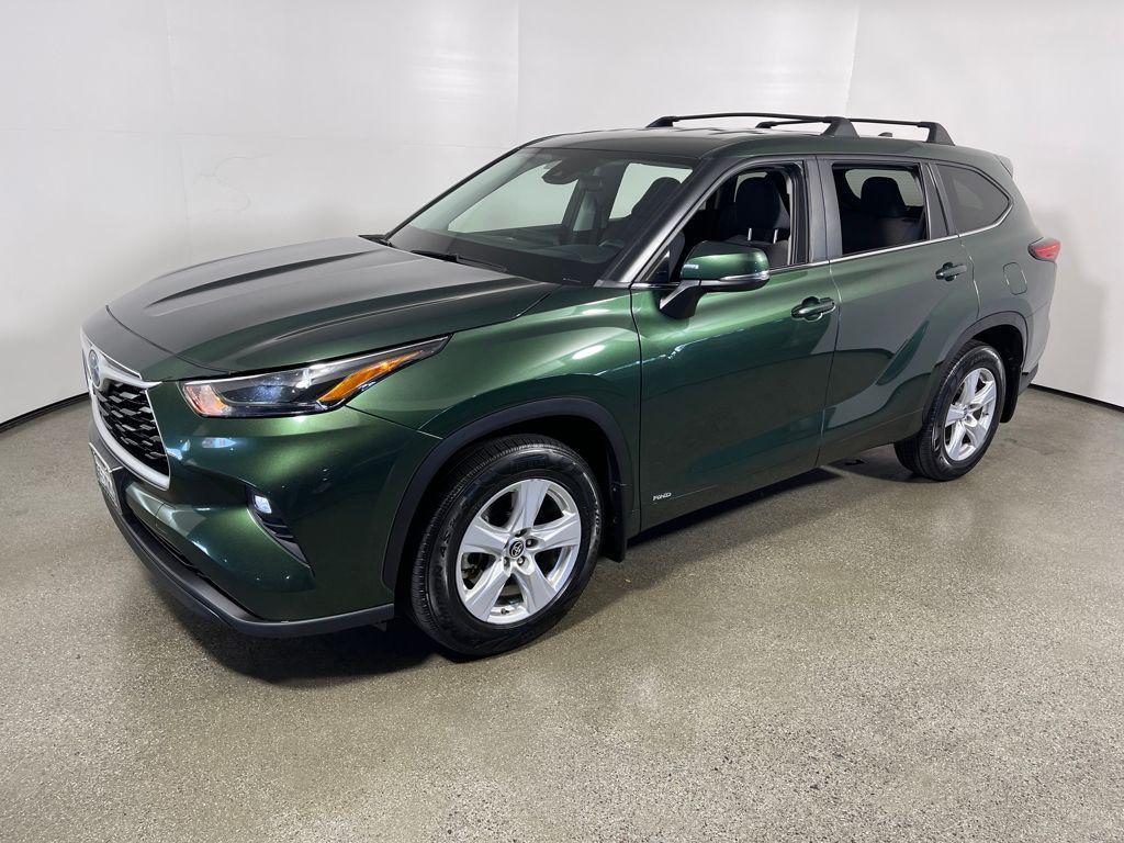used 2023 Toyota Highlander Hybrid car, priced at $34,998