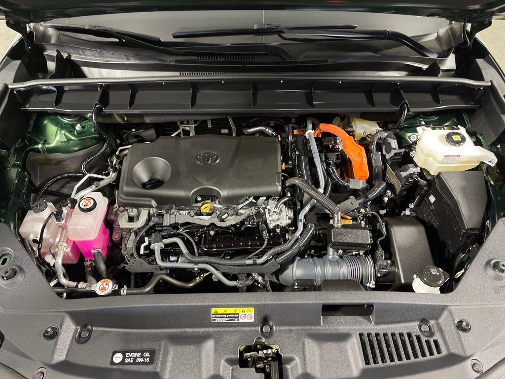 used 2023 Toyota Highlander Hybrid car, priced at $34,998
