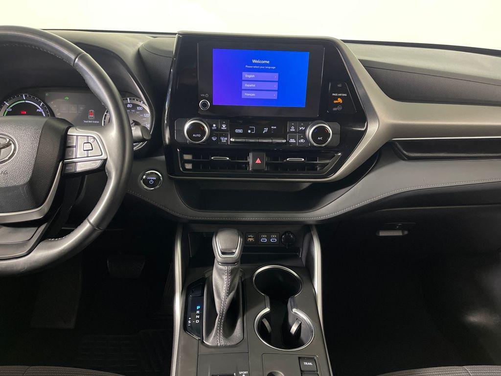 used 2023 Toyota Highlander Hybrid car, priced at $34,998