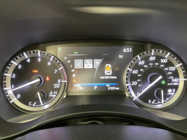 used 2022 Toyota Highlander car, priced at $38,998