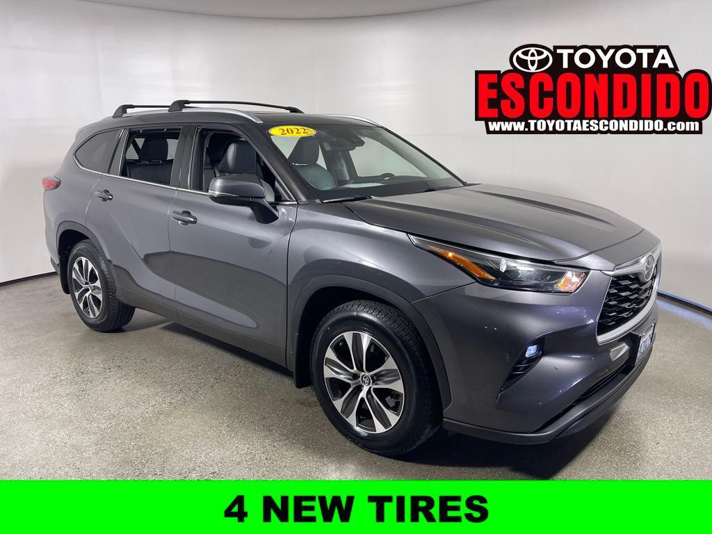 used 2022 Toyota Highlander car, priced at $38,998
