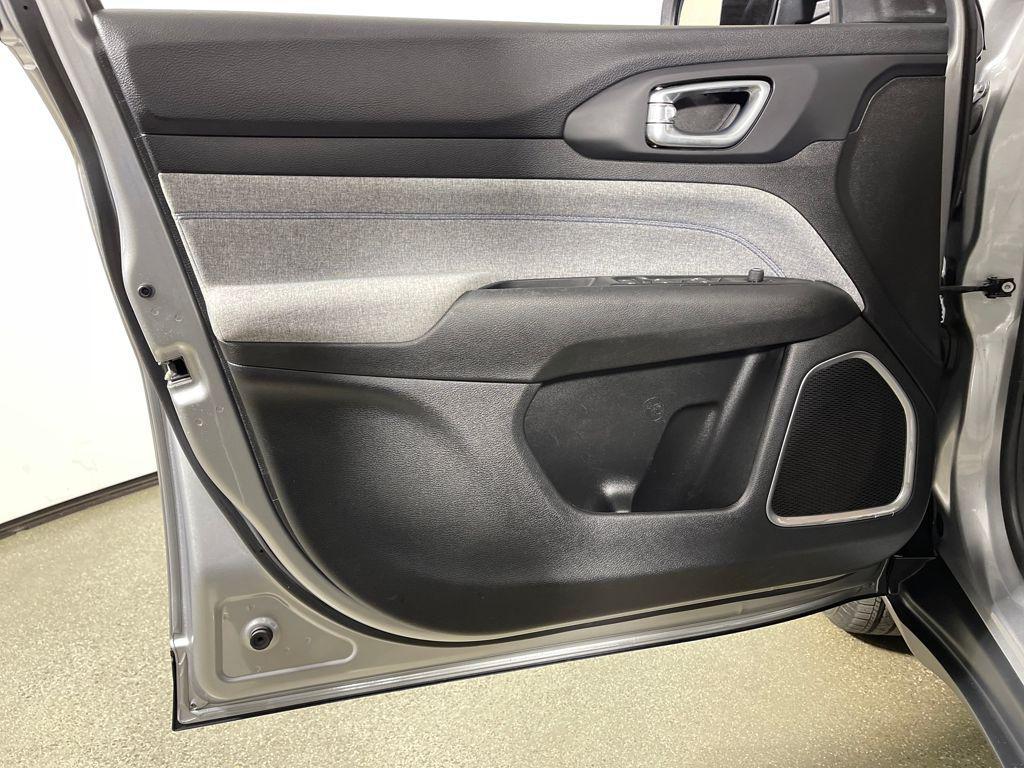 used 2022 Jeep Compass car, priced at $18,995