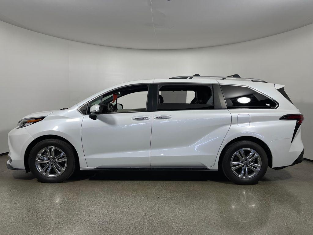 used 2022 Toyota Sienna car, priced at $49,447