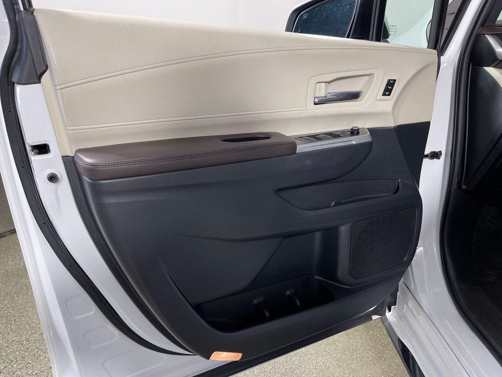 used 2022 Toyota Sienna car, priced at $49,447