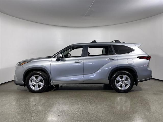 new 2025 Toyota Highlander car, priced at $44,588