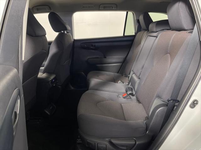 used 2021 Toyota Highlander Hybrid car, priced at $30,995