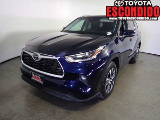 used 2021 Toyota Highlander car, priced at $32,998