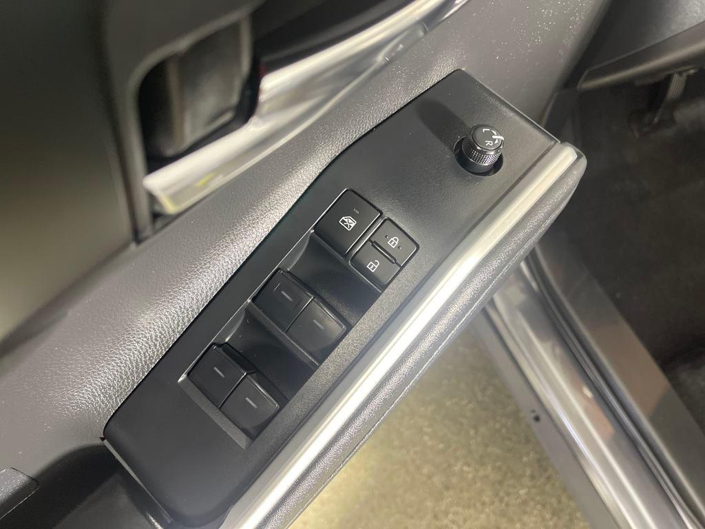 used 2024 Toyota Highlander car, priced at $40,977