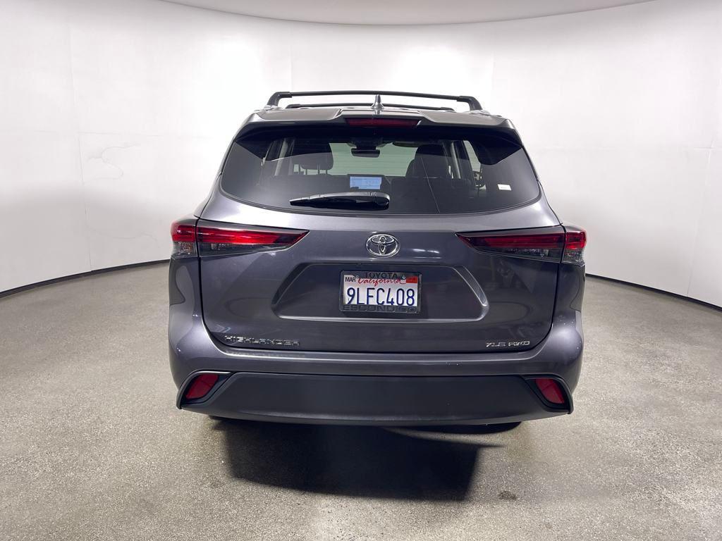 used 2024 Toyota Highlander car, priced at $40,977