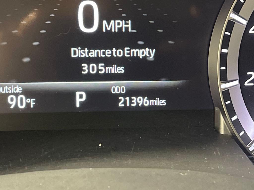 used 2024 Toyota Highlander car, priced at $40,977