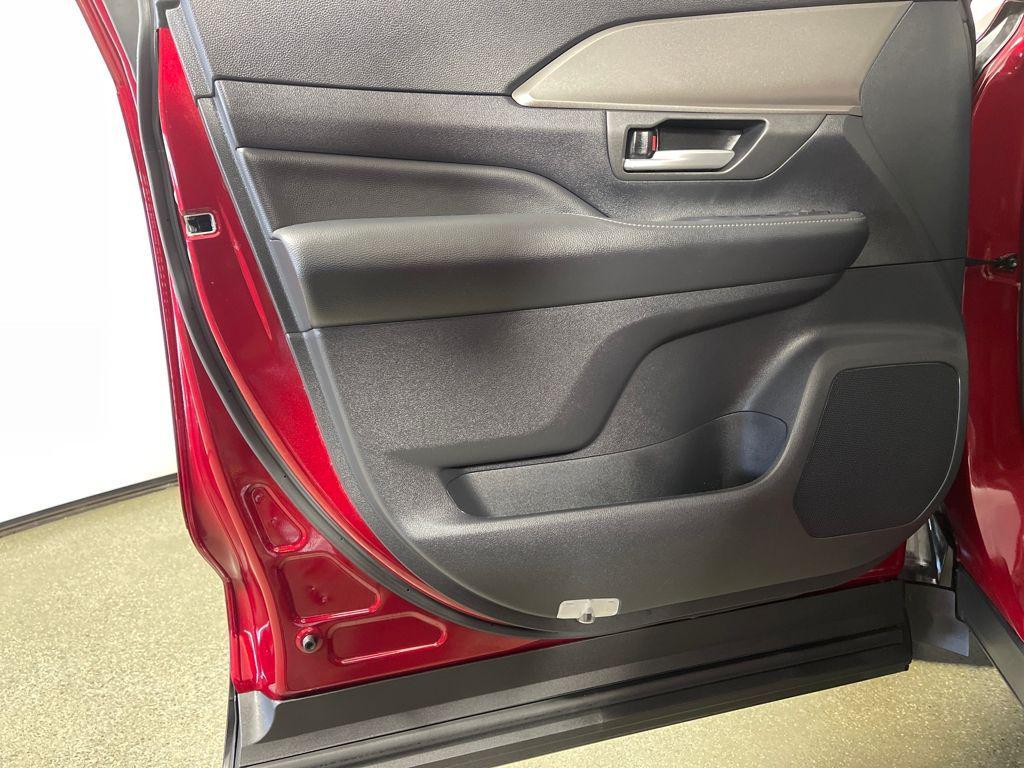 used 2024 Toyota Grand Highlander car, priced at $45,987