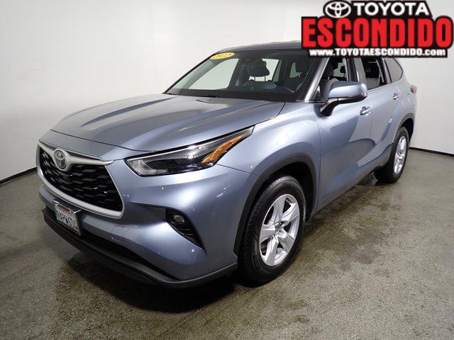 used 2022 Toyota Highlander car, priced at $31,777