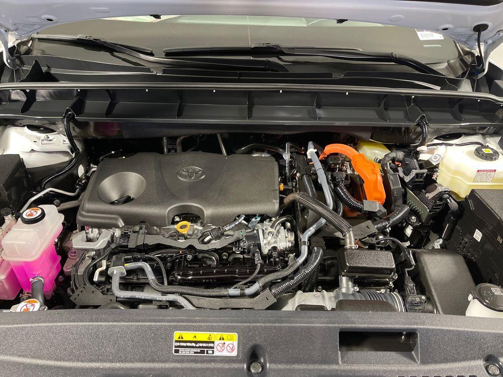 used 2025 Toyota Highlander Hybrid car, priced at $47,998