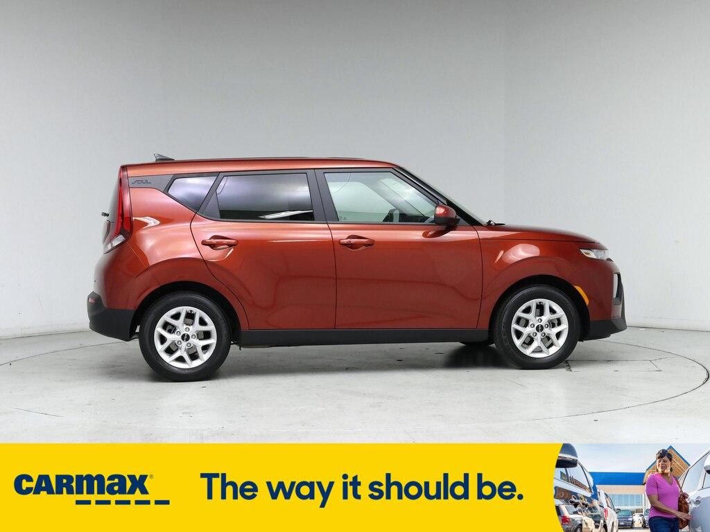 used 2022 Kia Soul car, priced at $17,998