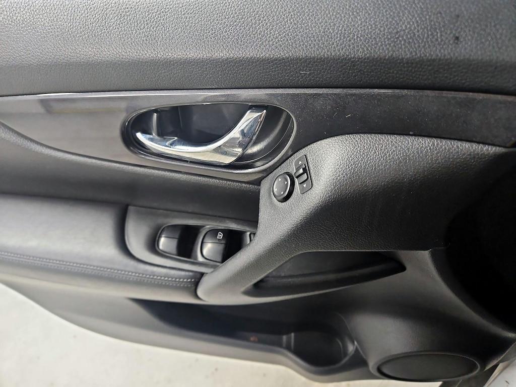 used 2018 Nissan Rogue car, priced at $13,998