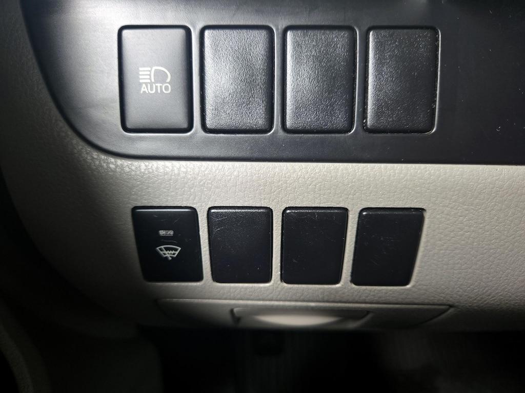 used 2017 Toyota Highlander car, priced at $17,998