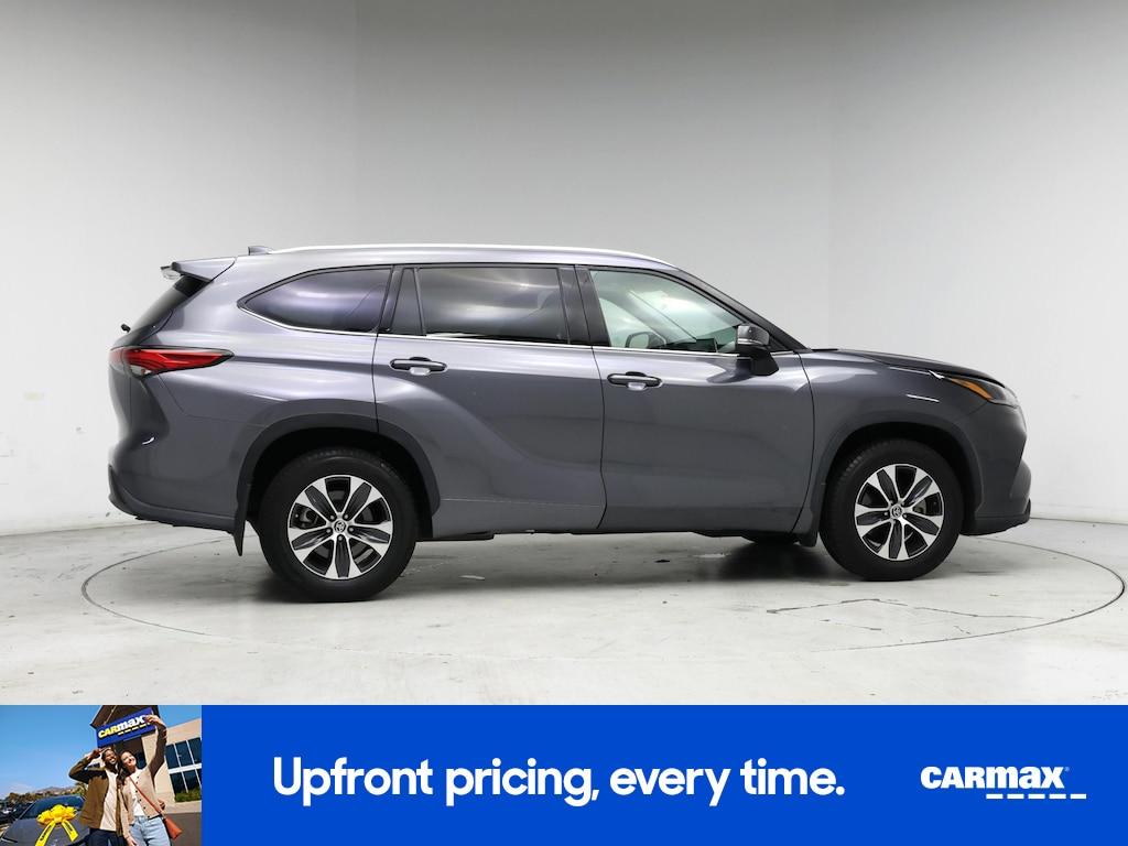 used 2021 Toyota Highlander car, priced at $36,998