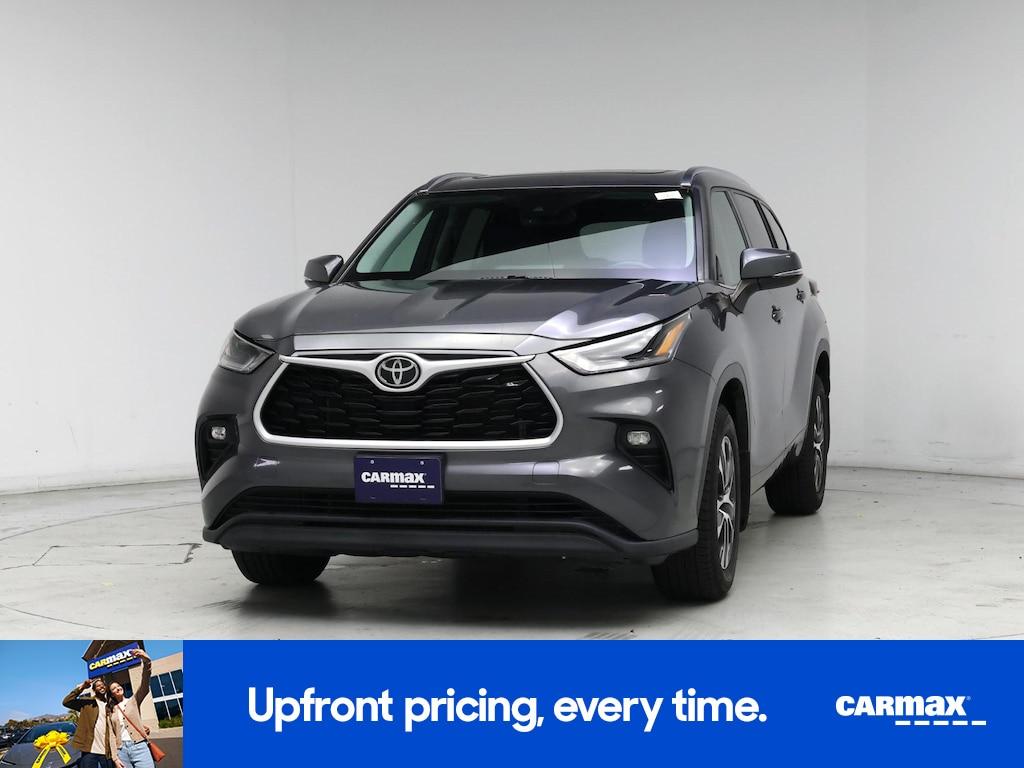 used 2021 Toyota Highlander car, priced at $36,998