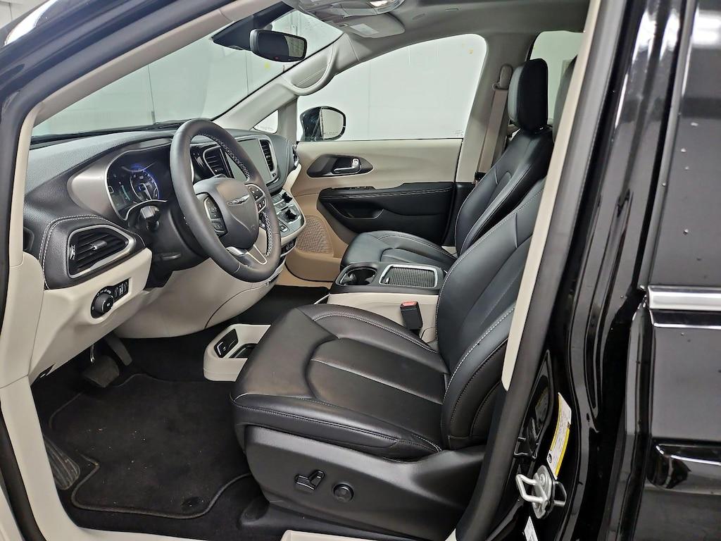 used 2024 Chrysler Pacifica car, priced at $47,998