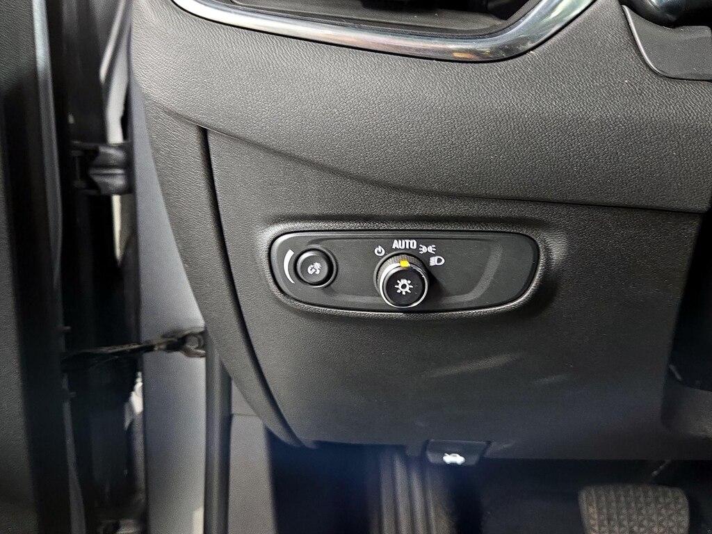 used 2024 Chevrolet Equinox car, priced at $21,998