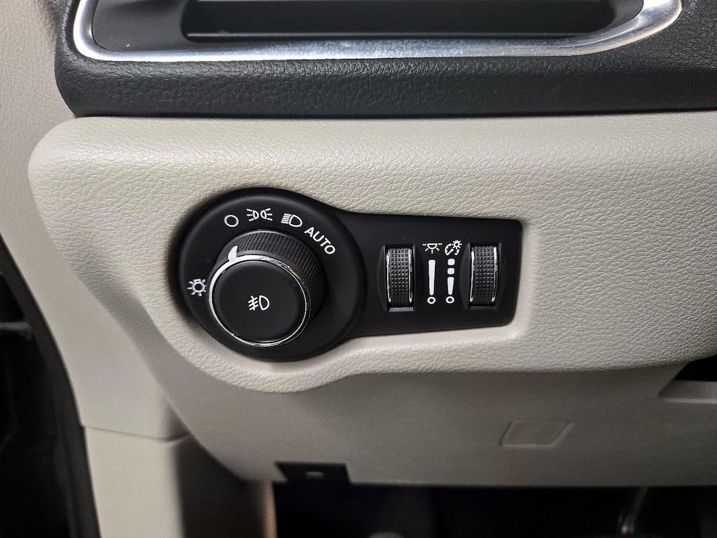 used 2019 Chrysler Pacifica car, priced at $25,998