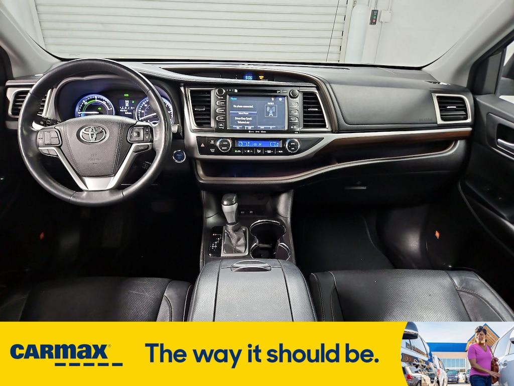 used 2016 Toyota Highlander Hybrid car, priced at $24,998