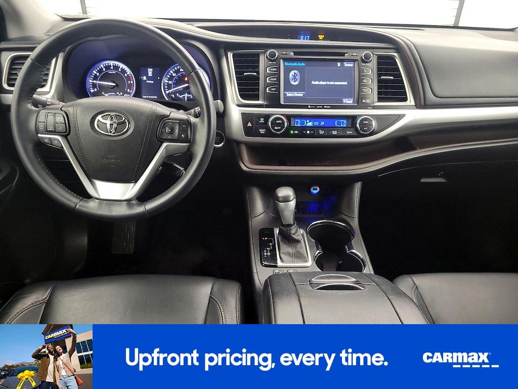 used 2016 Toyota Highlander car, priced at $21,998