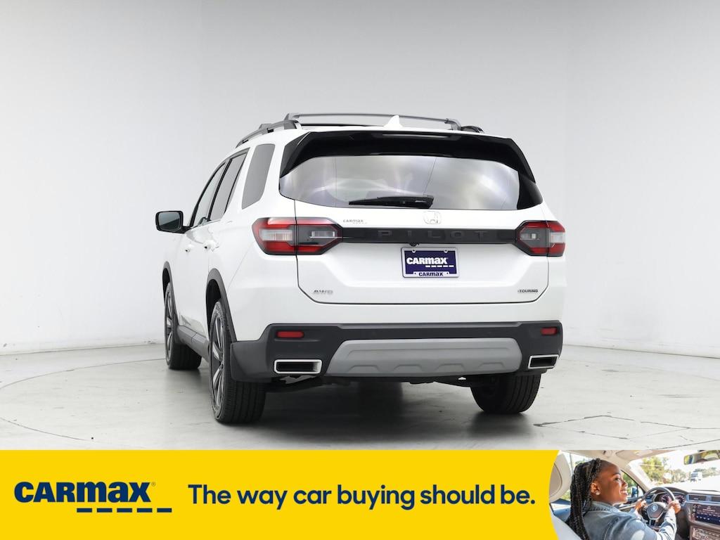 used 2024 Honda Pilot car, priced at $43,998