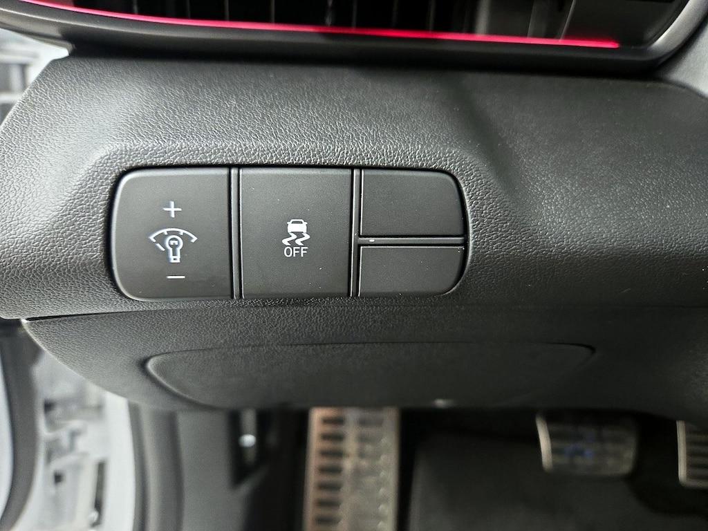 used 2025 Hyundai Elantra car, priced at $33,998