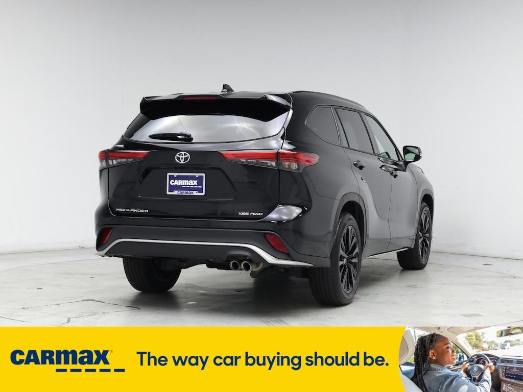 used 2023 Toyota Highlander car, priced at $43,998