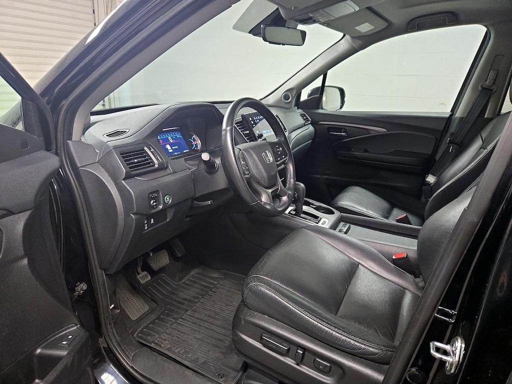 used 2020 Honda Pilot car, priced at $26,998