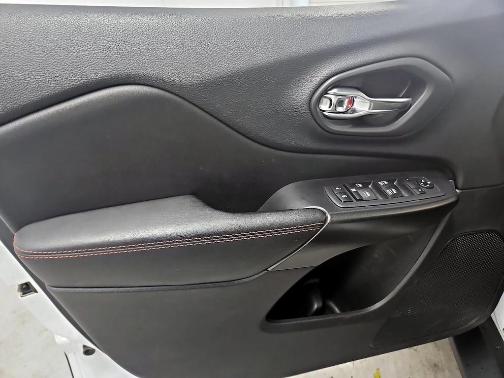 used 2020 Jeep Cherokee car, priced at $22,998