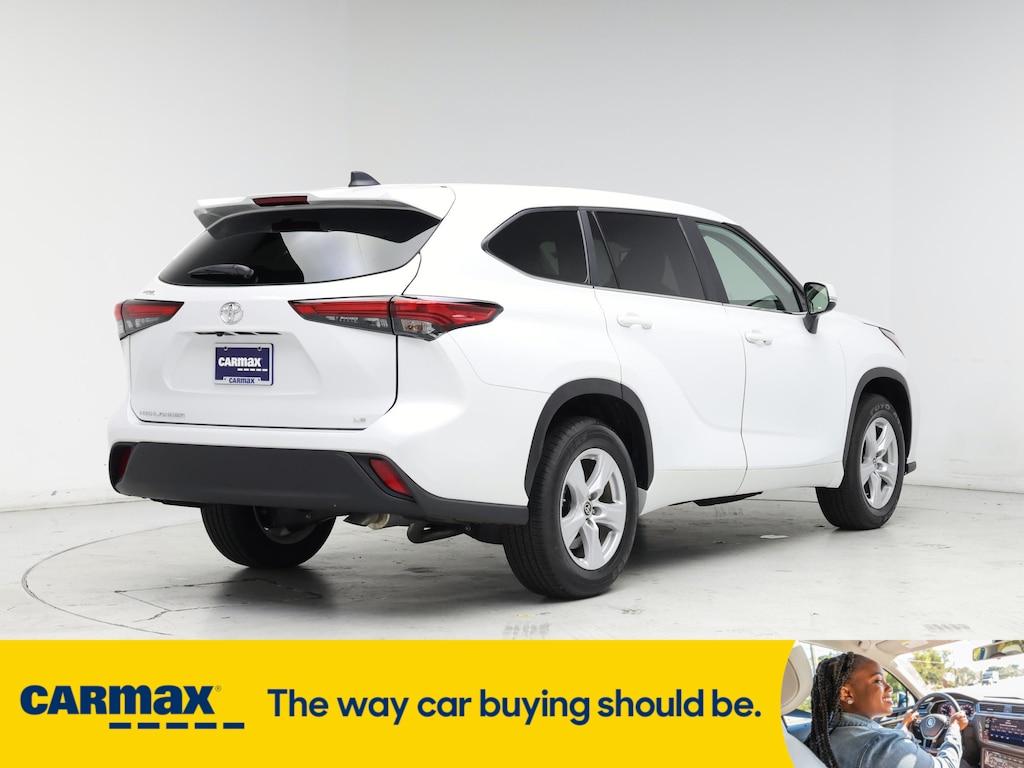 used 2023 Toyota Highlander car, priced at $37,998