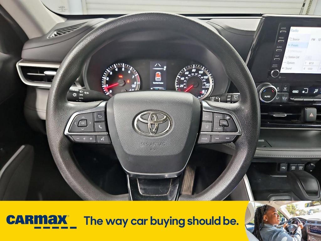 used 2021 Toyota Highlander car, priced at $30,998