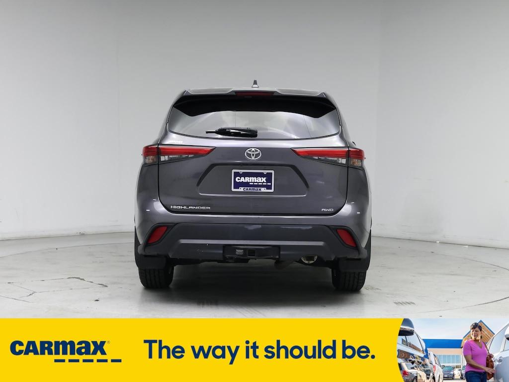 used 2021 Toyota Highlander car, priced at $30,998